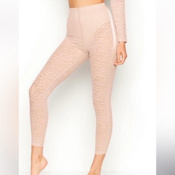 Victoria’s Secret nude animal print tights size M NWOT - Picture 1 of 7